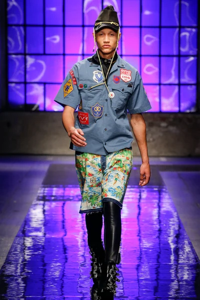 Look 27
